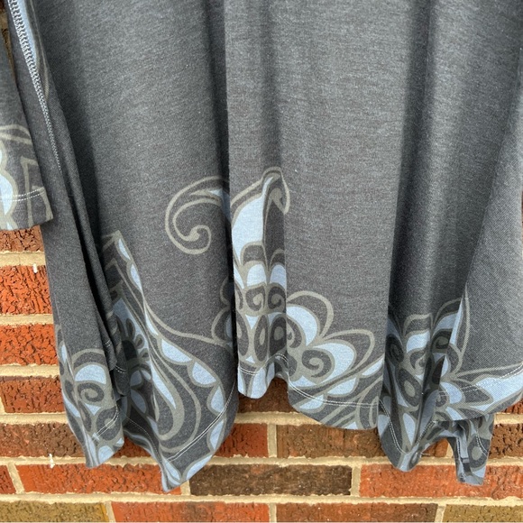 Philosophy Gray and Blue Mandala Print Long Sleeve Tunic Dress Top - Picture 2 of 4